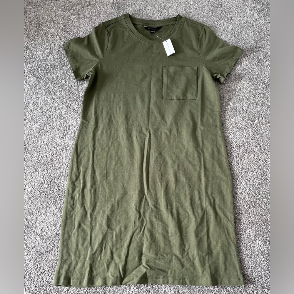 Banana republic T-shirt dress. Size small